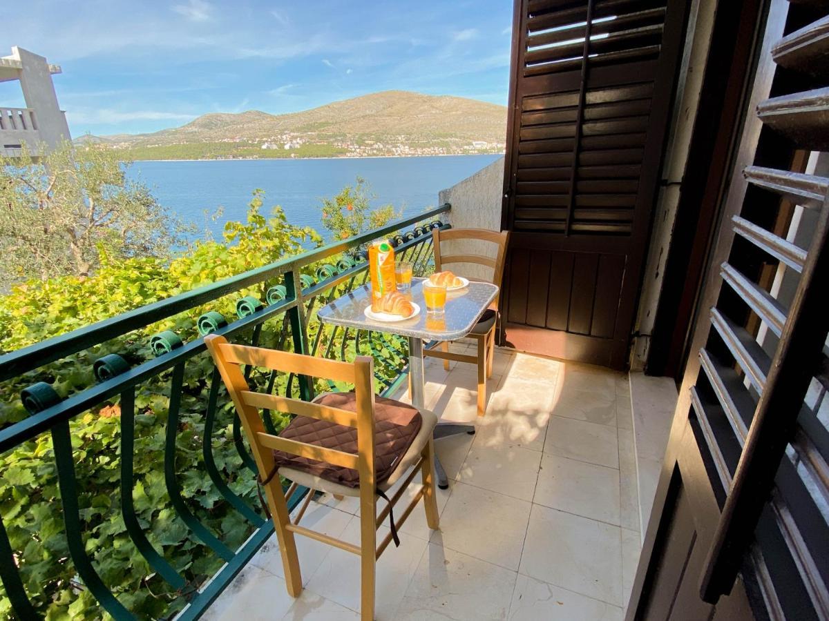 Seaview & Beachfront Apartments Jakov Donji Okrug  Exterior photo