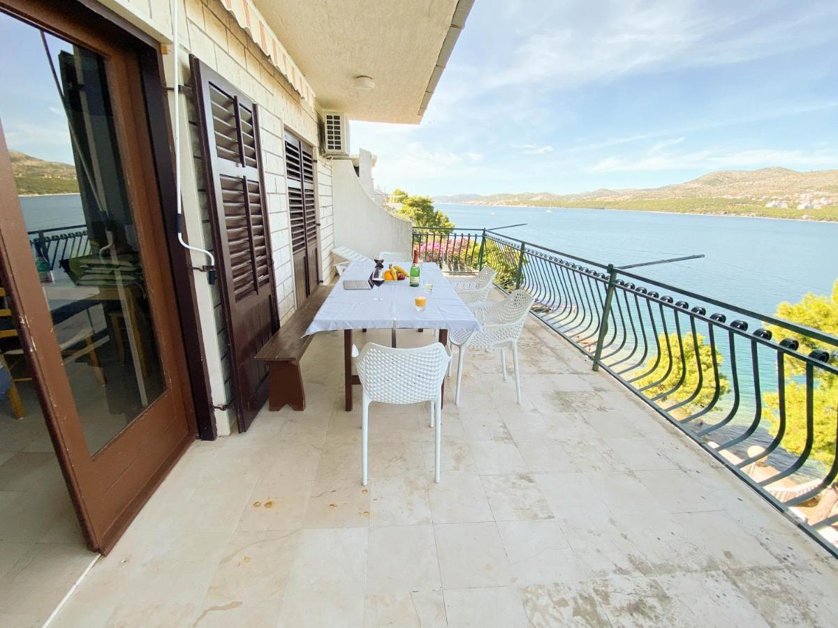 Seaview & Beachfront Apartments Jakov Donji Okrug  Exterior photo